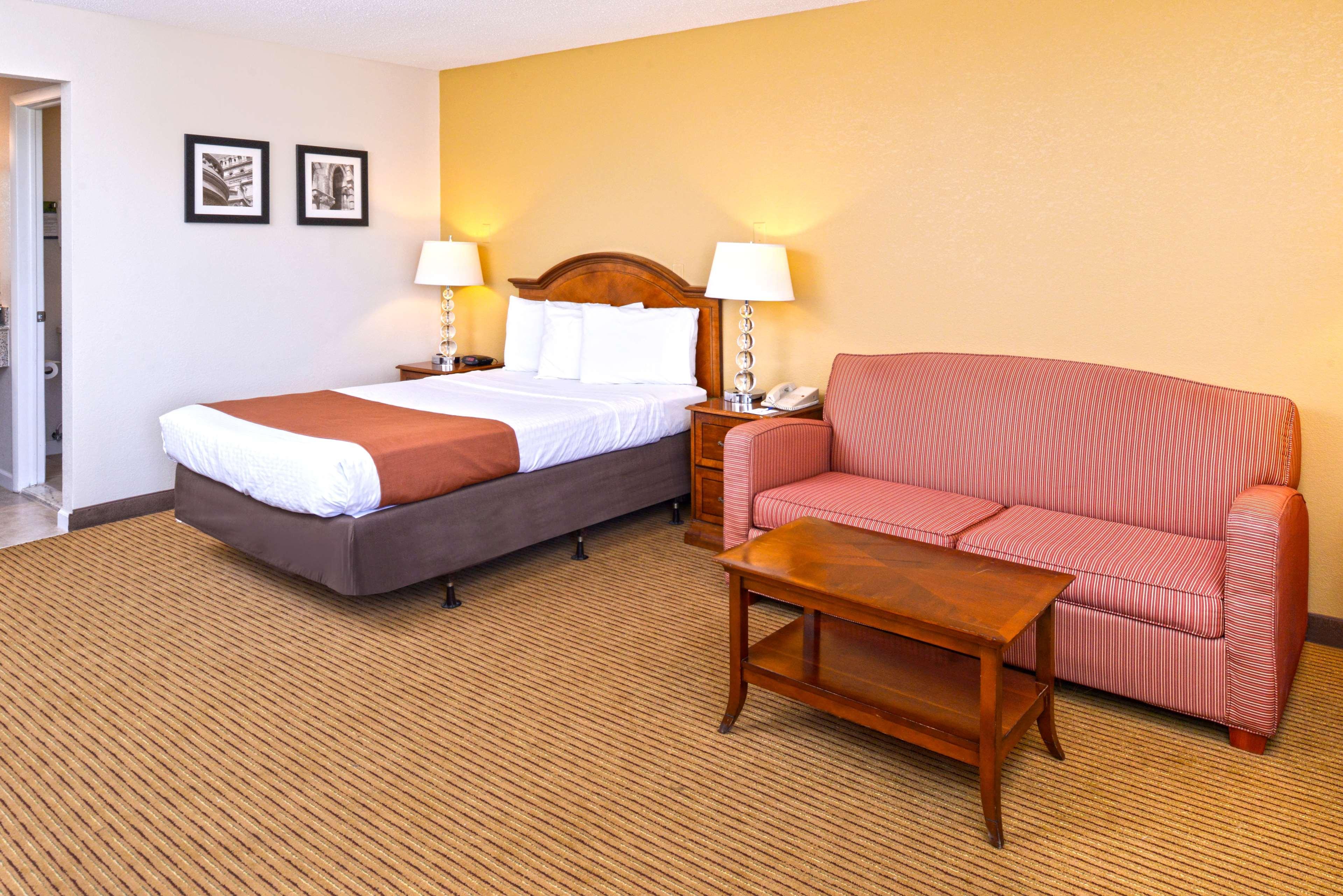 Americas Best Value Inn Plattsburgh Exterior foto