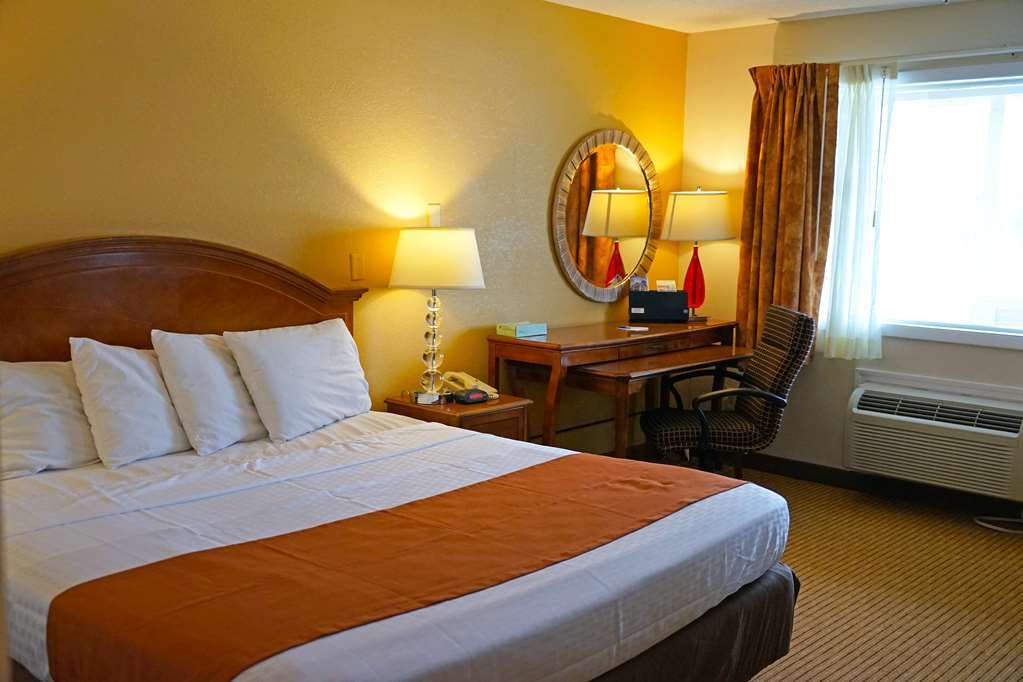 Americas Best Value Inn Plattsburgh Habitación foto
